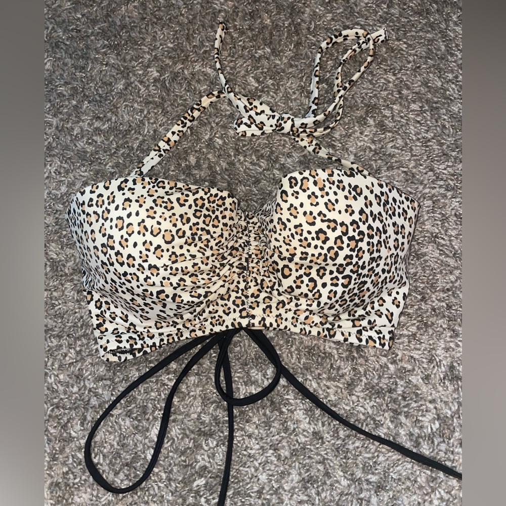 Victorias Secret leopard print bathing suit top size 36C